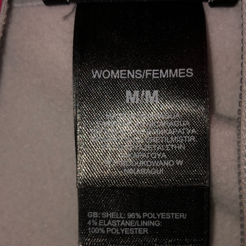 Women’s medium north face jacket - Picture 2 of 3
